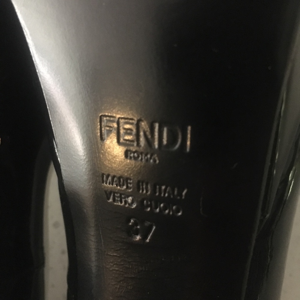 Fendi - Picture 6 of 7
